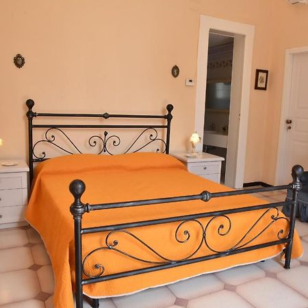 Rosaria Suite & Rooms Лечче Екстер'єр фото