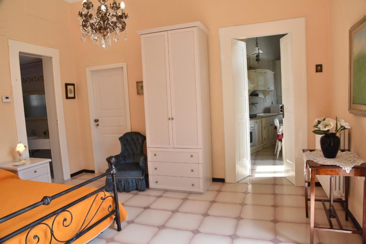 Rosaria Suite & Rooms Лечче Екстер'єр фото