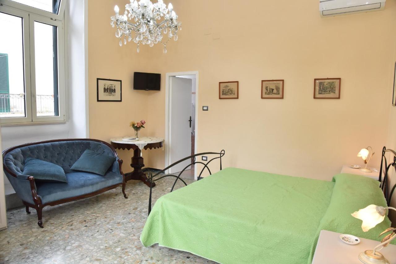 Rosaria Suite & Rooms Лечче Екстер'єр фото