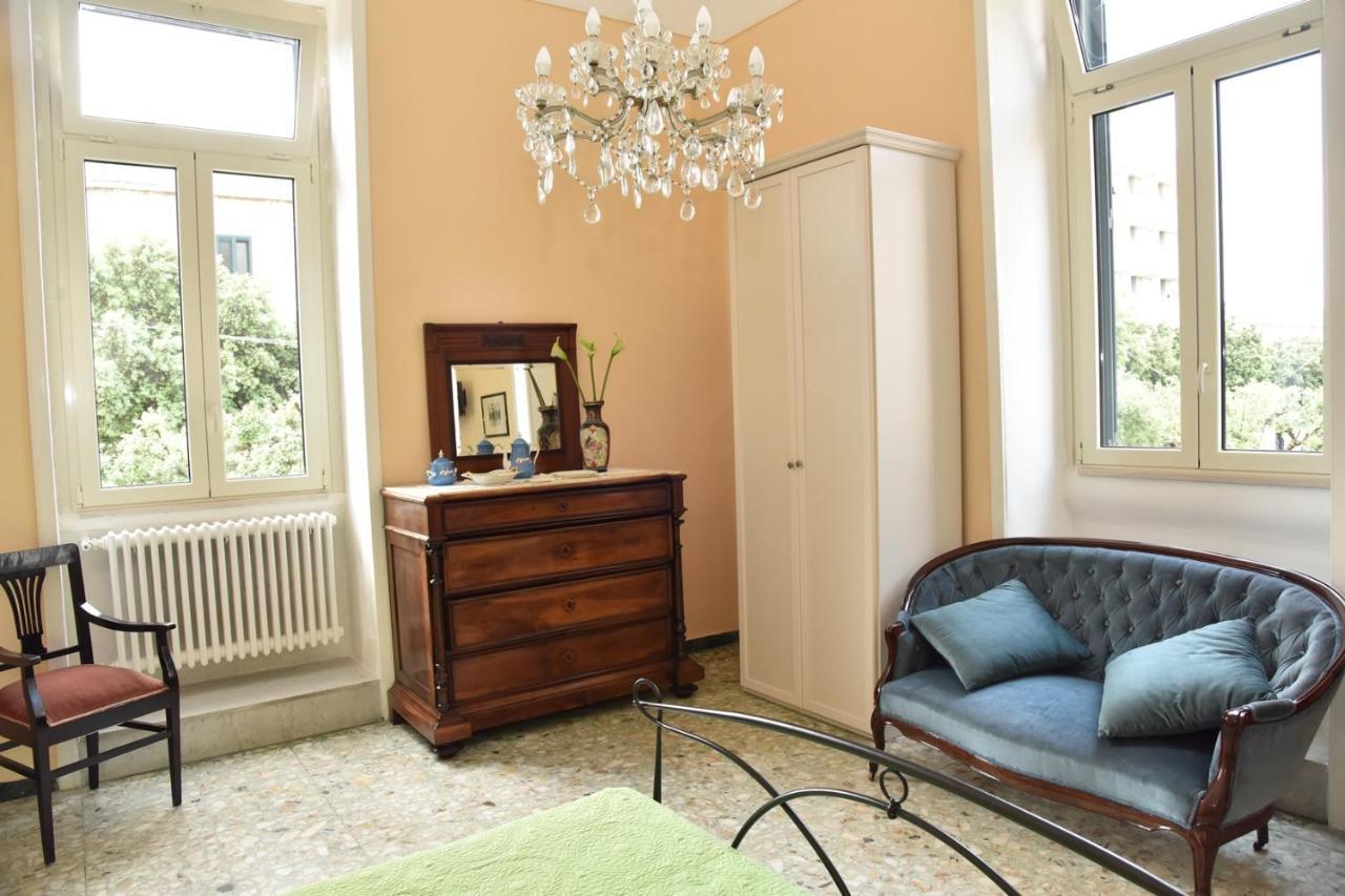 Rosaria Suite & Rooms Лечче Екстер'єр фото