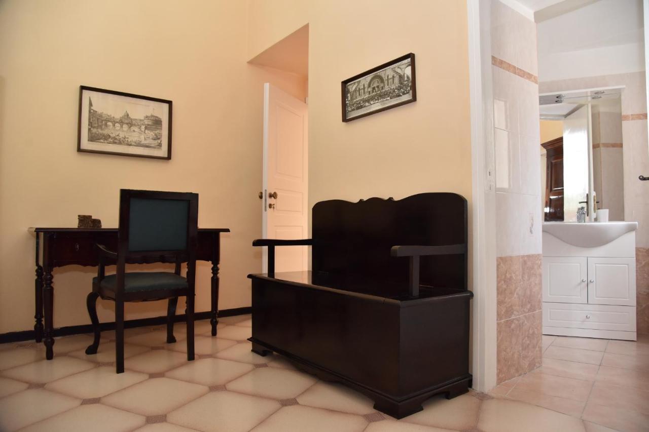 Rosaria Suite & Rooms Лечче Екстер'єр фото